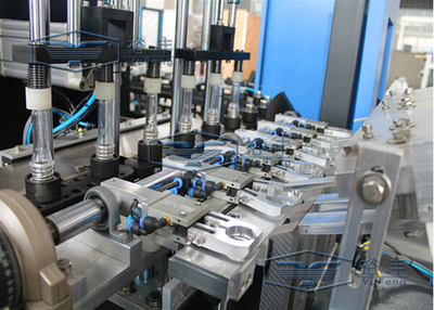 5000-6000個/小時 全自動一出六吹瓶機,PET水瓶吹瓶機_食品加工機械_飲料機械_理瓶機/吹瓶機/洗瓶機_產(chǎn)品庫_中國食品機械設(shè)備網(wǎng)
